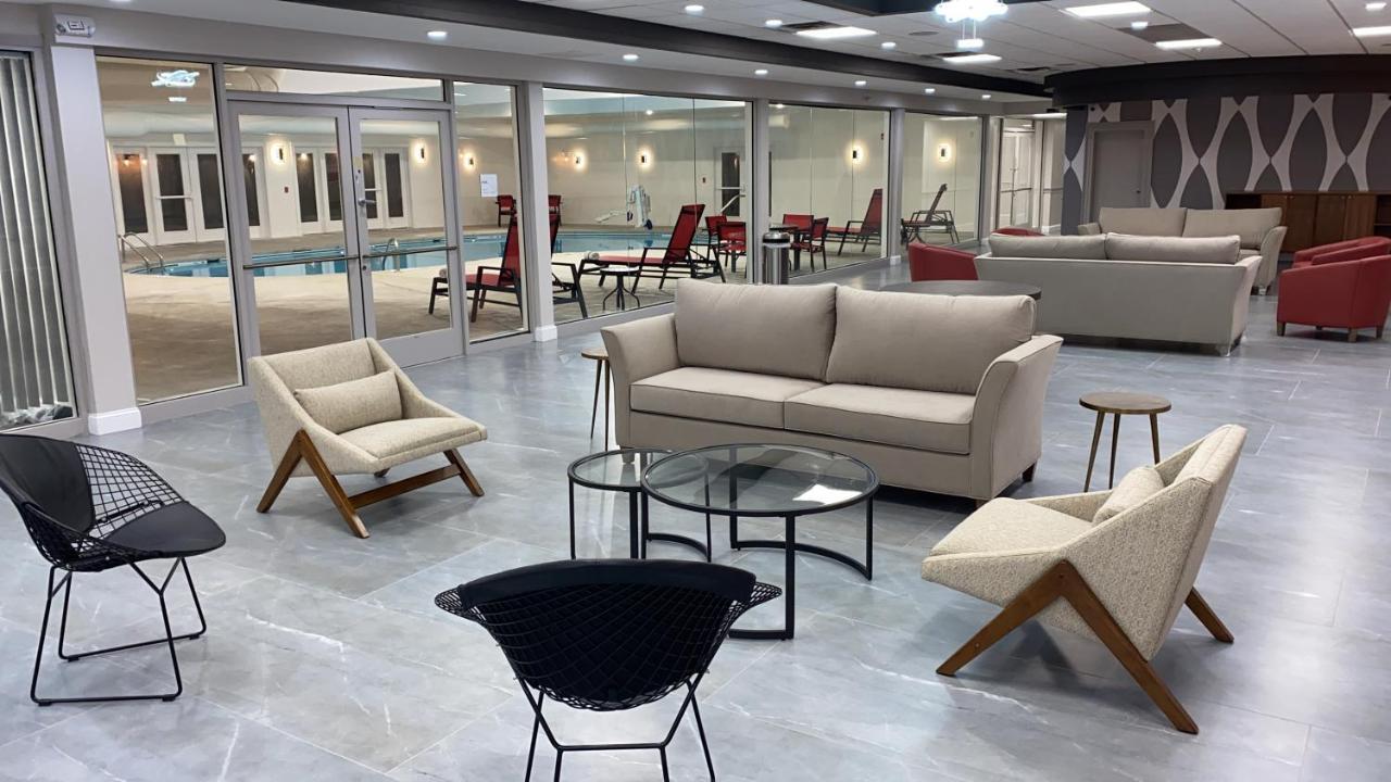 Hotel Ramada By Wyndham Hartford North - Bradley Airport Windsor Locks Zewnętrze zdjęcie