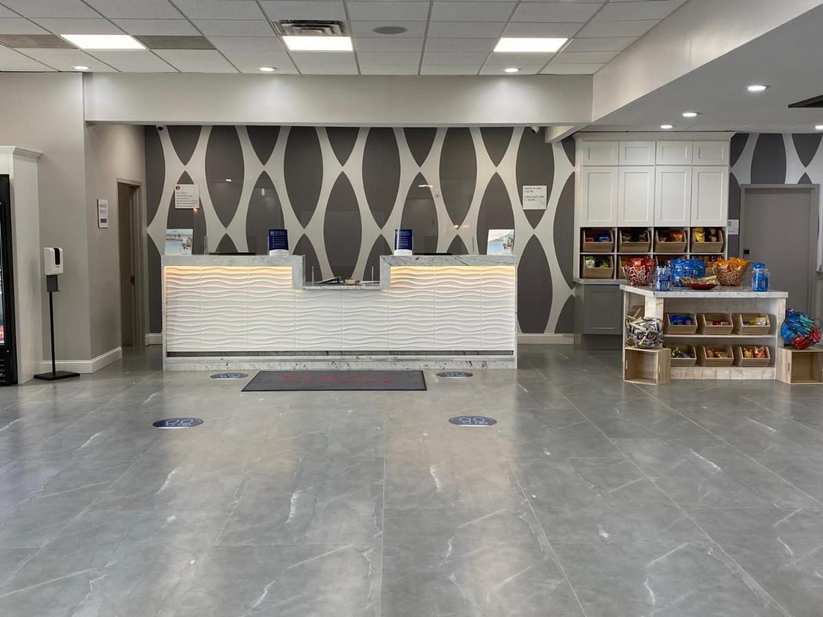 Hotel Ramada By Wyndham Hartford North - Bradley Airport Windsor Locks Zewnętrze zdjęcie