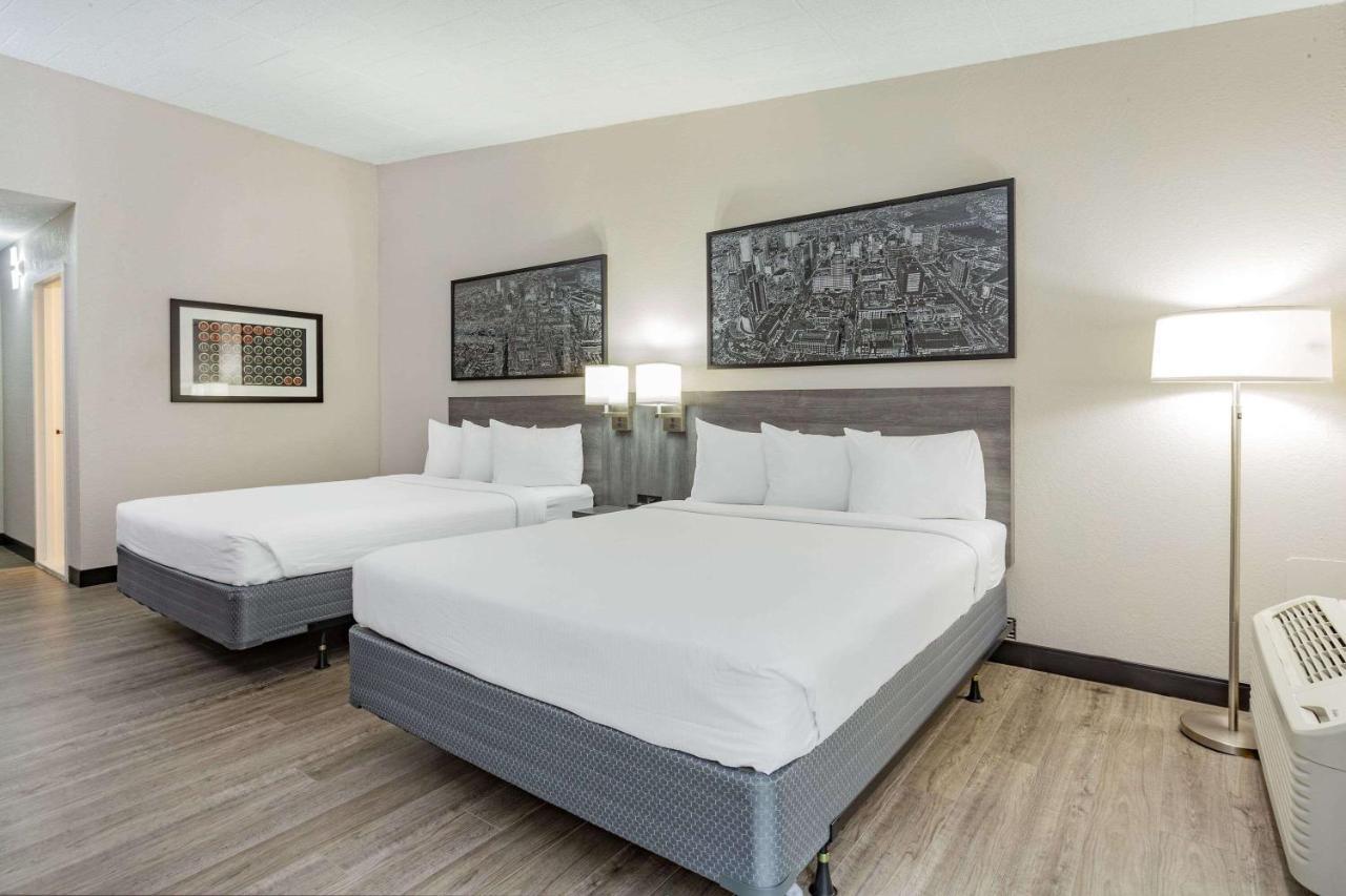 Hotel Ramada By Wyndham Hartford North - Bradley Airport Windsor Locks Zewnętrze zdjęcie