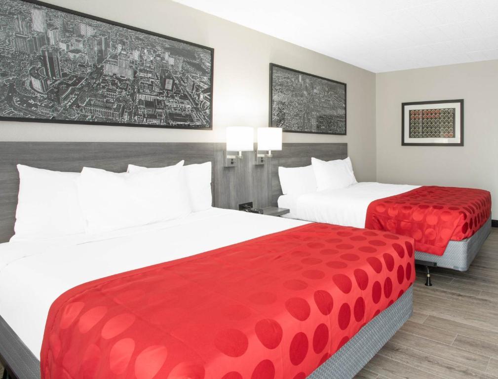 Hotel Ramada By Wyndham Hartford North - Bradley Airport Windsor Locks Zewnętrze zdjęcie